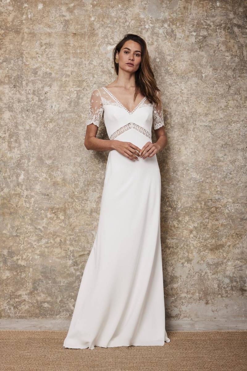 robe en crêpe fluide et tulle brodé